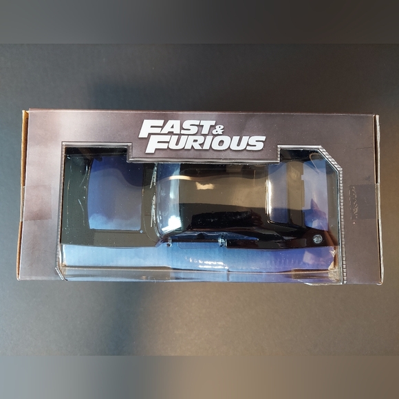 DODGE CHARGER R/T DIECAST KIT - Picture 5 of 7